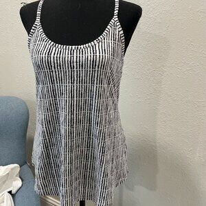 Athleta Racer back Knit Navy and Cream Size Small NWOT